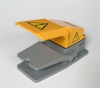 Protected Foot Pedal Single Step (15A/250VAC 1CO)